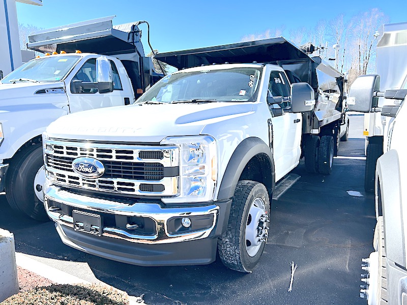 2024 F550 LANDSCAPER DUMP