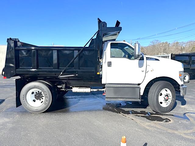 2024 FORD F750 DUMP.